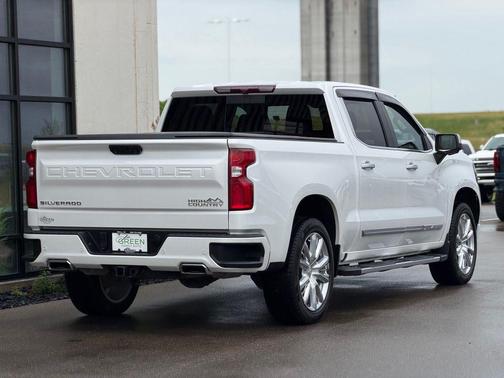 Pearl 2023 Chevrolet Silverado 1500 High Country