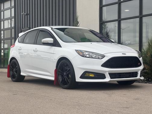 2018 Ford Focus ST ST