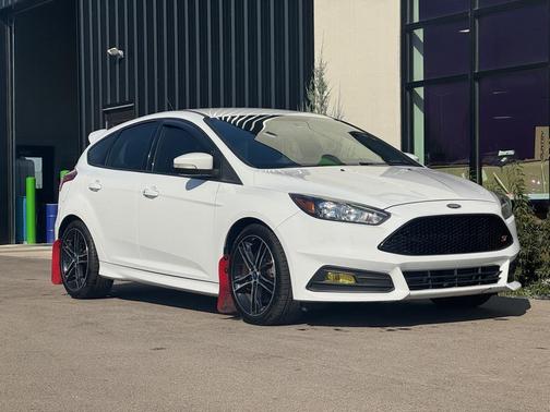 2018 Ford Focus ST ST