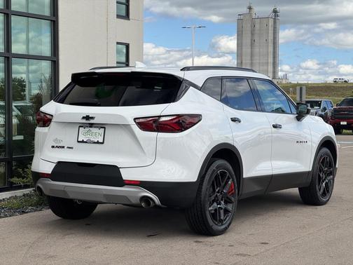 2022 Chevrolet Blazer 2LT