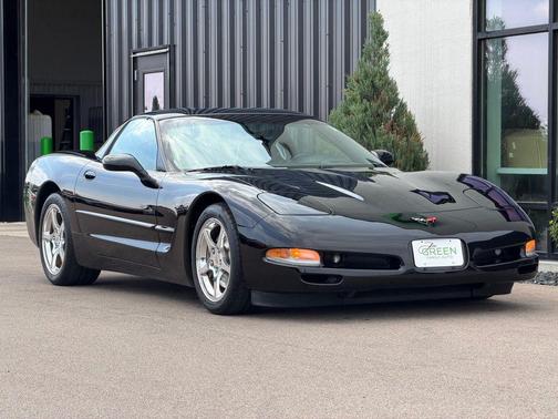 Smokin Asphalt 2004 Chevrolet Corvette Base