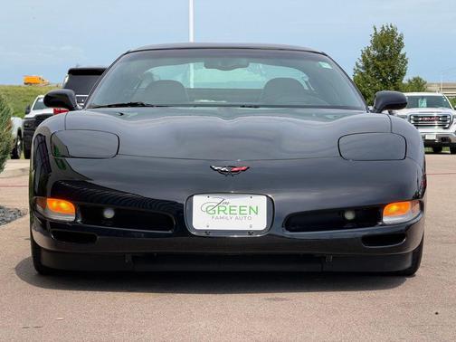 Smokin Asphalt 2004 Chevrolet Corvette Base