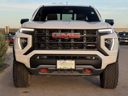 2023 GMC Canyon AT4