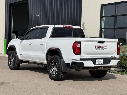 2023 GMC Canyon AT4