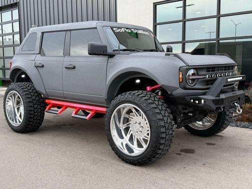 2021 Ford Bronco Base