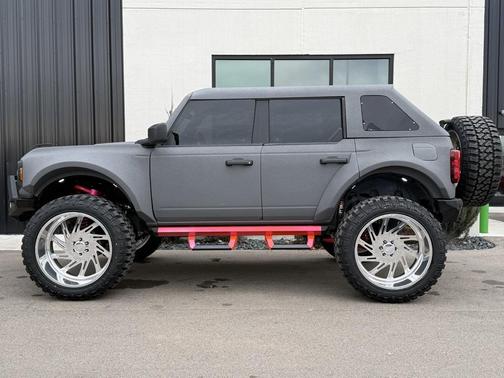 2021 Ford Bronco Base