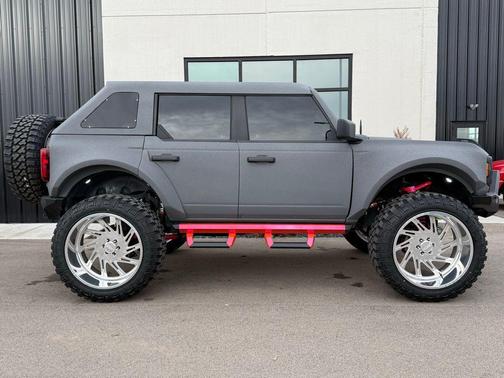 2021 Ford Bronco Base