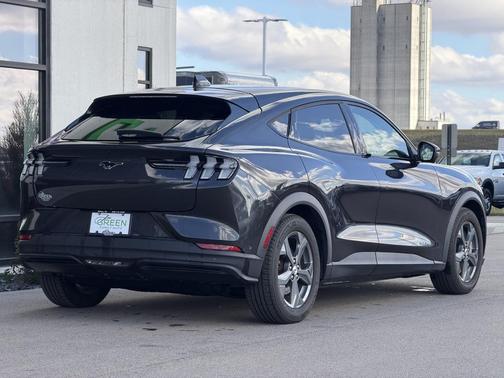 2022 Ford Mustang Mach-E Select