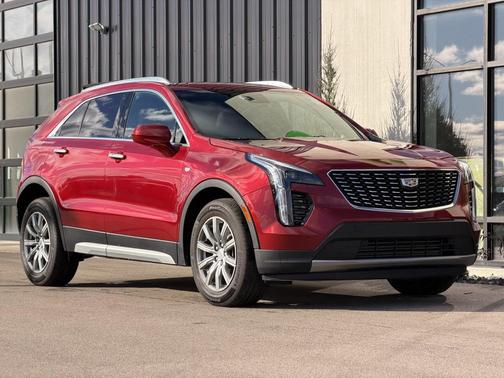 2020 Cadillac XT4 Premium Luxury