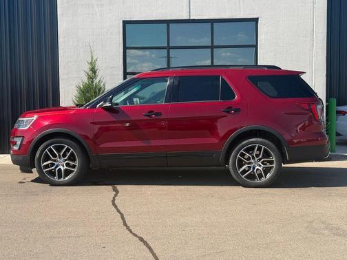 Ruby Red Metallic Tinted Clearcoat 2017 Ford Explorer sport