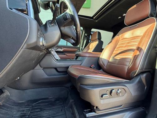 Titanium 2024 GMC Sierra 3500 Denali