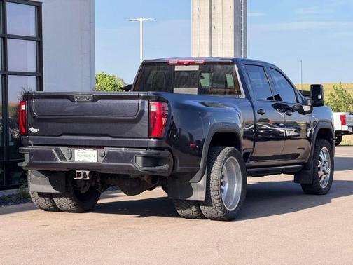 Titanium 2024 GMC Sierra 3500 Denali