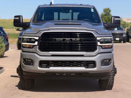 Billet Silver Metallic Clearcoat 2024 RAM 3500 Laramie Crew Cab 4x4 8' Box