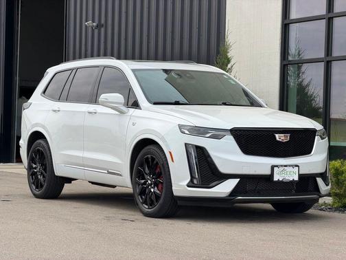 Crystal White Tricoat 2024 Cadillac XT6 Sport AWD