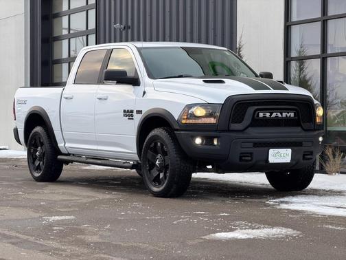 2019 RAM 1500 SLT
