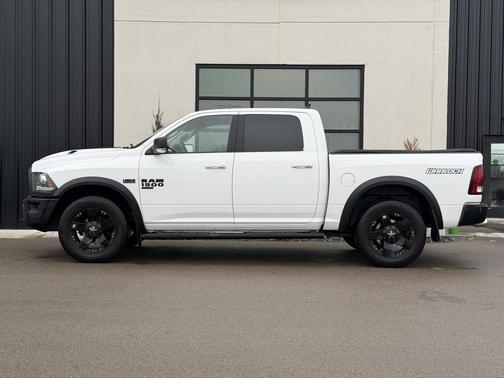 2019 RAM 1500 SLT