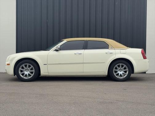 2010 Chrysler 300 Touring/Signature/Executive Series