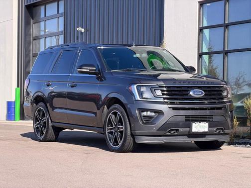 Magnetic Metallic 2021 Ford Expedition Limited