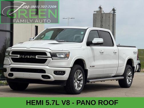 Ivory White Tri-Coat Pearlcoat 2021 RAM 1500 Laramie