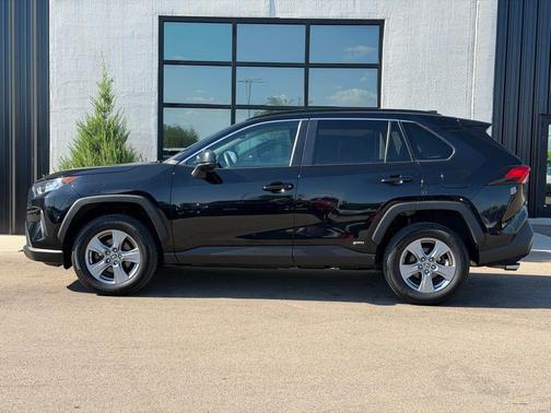 Midnight Black Metallic 2022 Toyota RAV4 Hybrid LE
