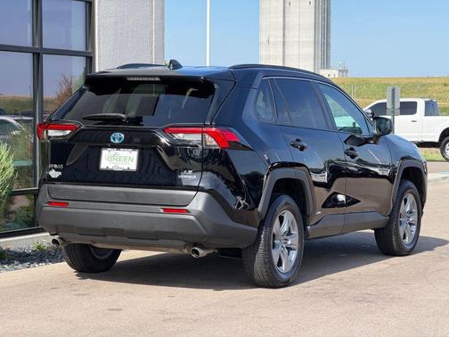 Midnight Black Metallic 2022 Toyota RAV4 Hybrid LE