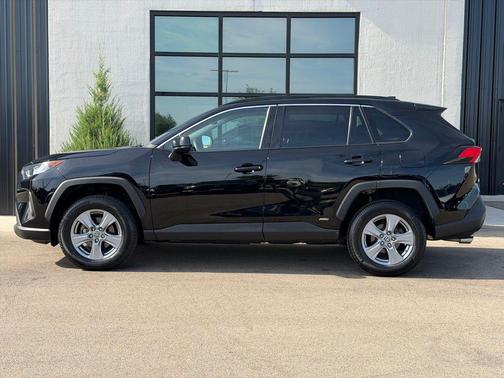 Midnight Black Metallic 2022 Toyota RAV4 Hybrid LE