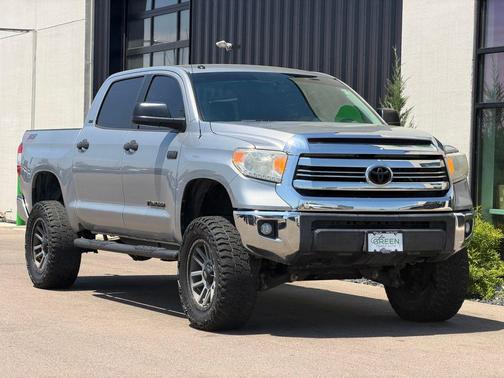 Silver Sky Metallic 2016 Toyota Tundra SR5