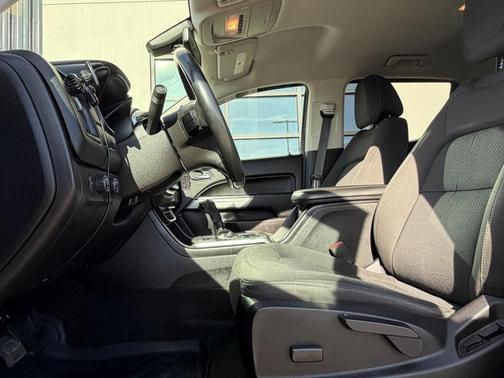 2017 Chevrolet Colorado LT