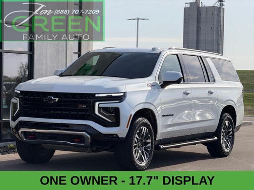 Iridescent Pearl Tricoat 2025 Chevrolet Suburban 4WD Z71
