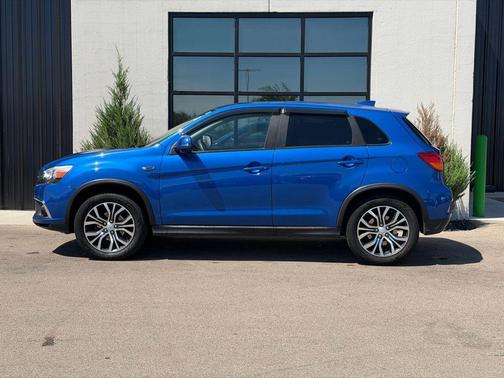 Octane Blue Metallic 2019 Mitsubishi Outlander Sport 2.0 ES