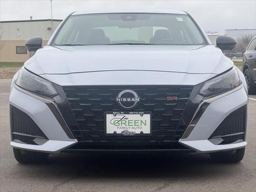 2023 Nissan Altima SR VC-Turbo FWD