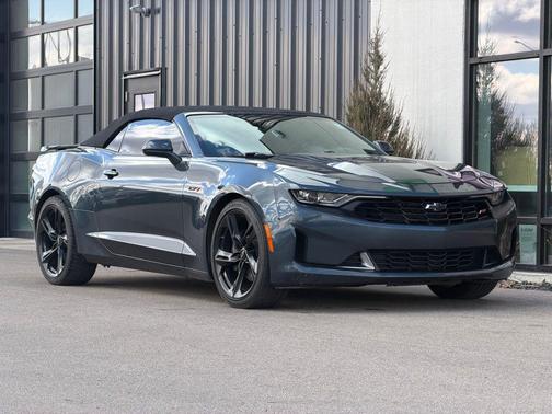 Shadow Gray Metallic 2021 Chevrolet Camaro RWD Convertible LT1