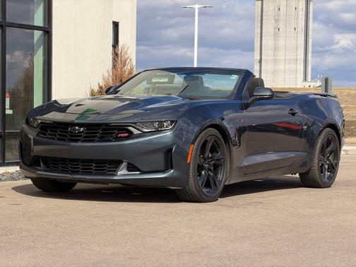 Shadow Gray Metallic 2021 Chevrolet Camaro RWD Convertible LT1