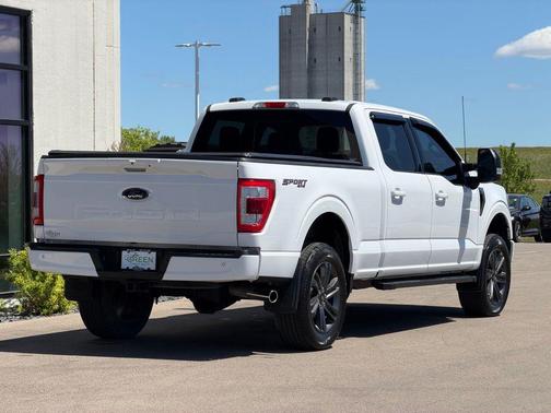 Oxford White 2023 Ford F-150 Lariat