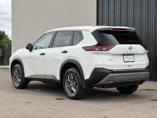 2022 Nissan Rogue S