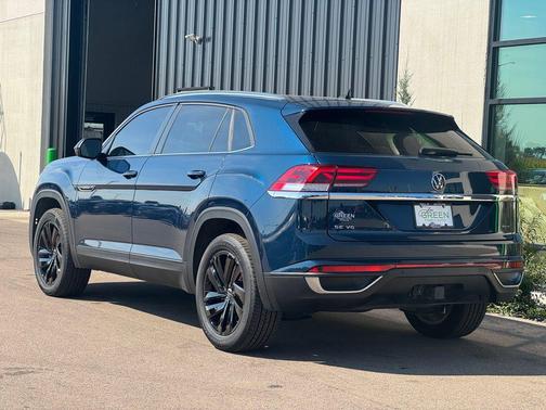 2023 Volkswagen Atlas Cross Sport 3.6L V6 SE w/Technology