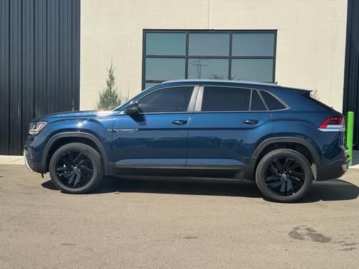 2023 Volkswagen Atlas Cross Sport 3.6L V6 SE w/Technology