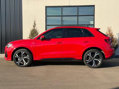 2023 Audi Q3 45 S line Premium Plus