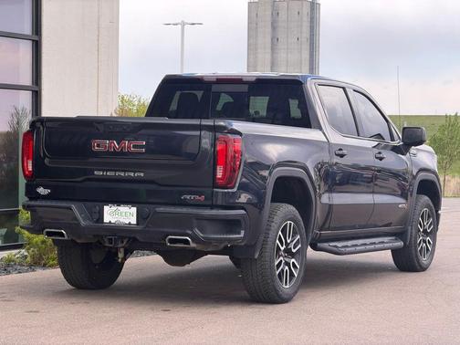 Titanium 2022 GMC Sierra 1500 AT4