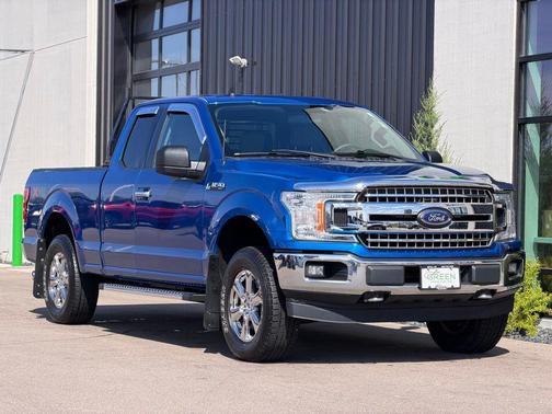 Blue 2018 Ford F-150 XLT