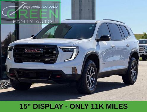White 2024 GMC Acadia AT4