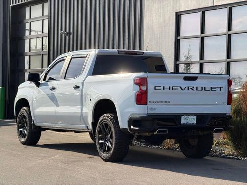 Summit White 2022 Chevrolet Silverado 1500 LT Trail Boss