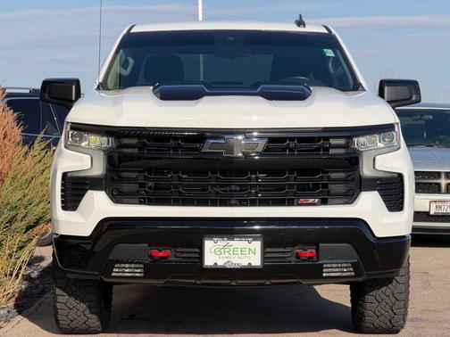 Summit White 2022 Chevrolet Silverado 1500 LT Trail Boss