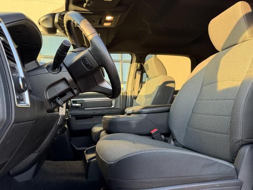 2022 RAM 1500 Classic SLT