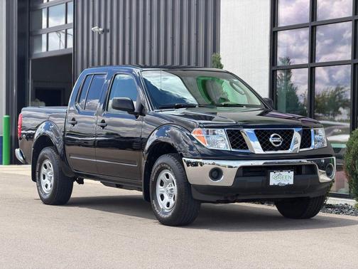 Super Black 2007 Nissan Frontier SE Crew Cab