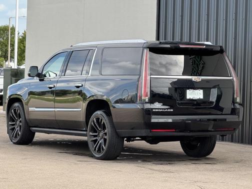 2018 Cadillac Escalade ESV Premium Luxury