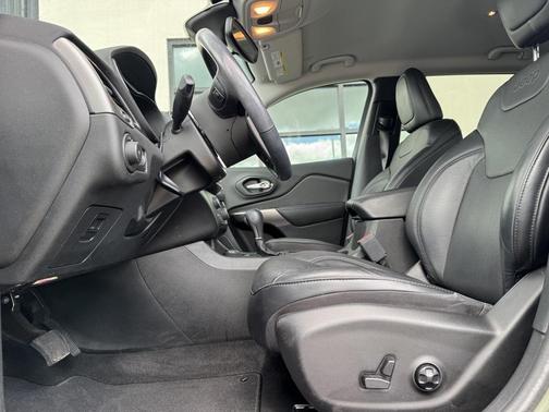 2020 Jeep Cherokee Latitude Lux