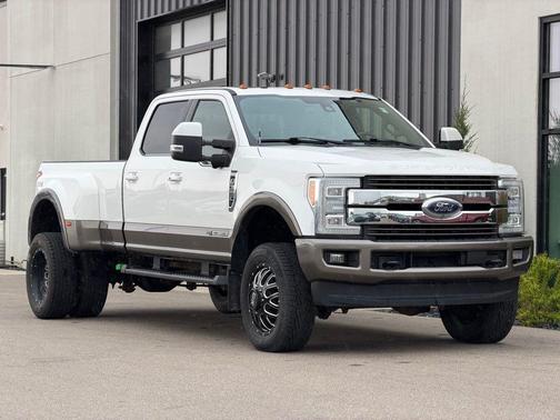 White 2018 Ford F-350 King Ranch