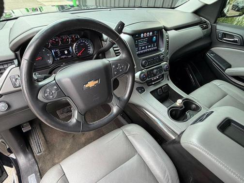 Black 2018 Chevrolet Suburban LT