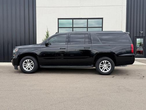 Black 2018 Chevrolet Suburban LT